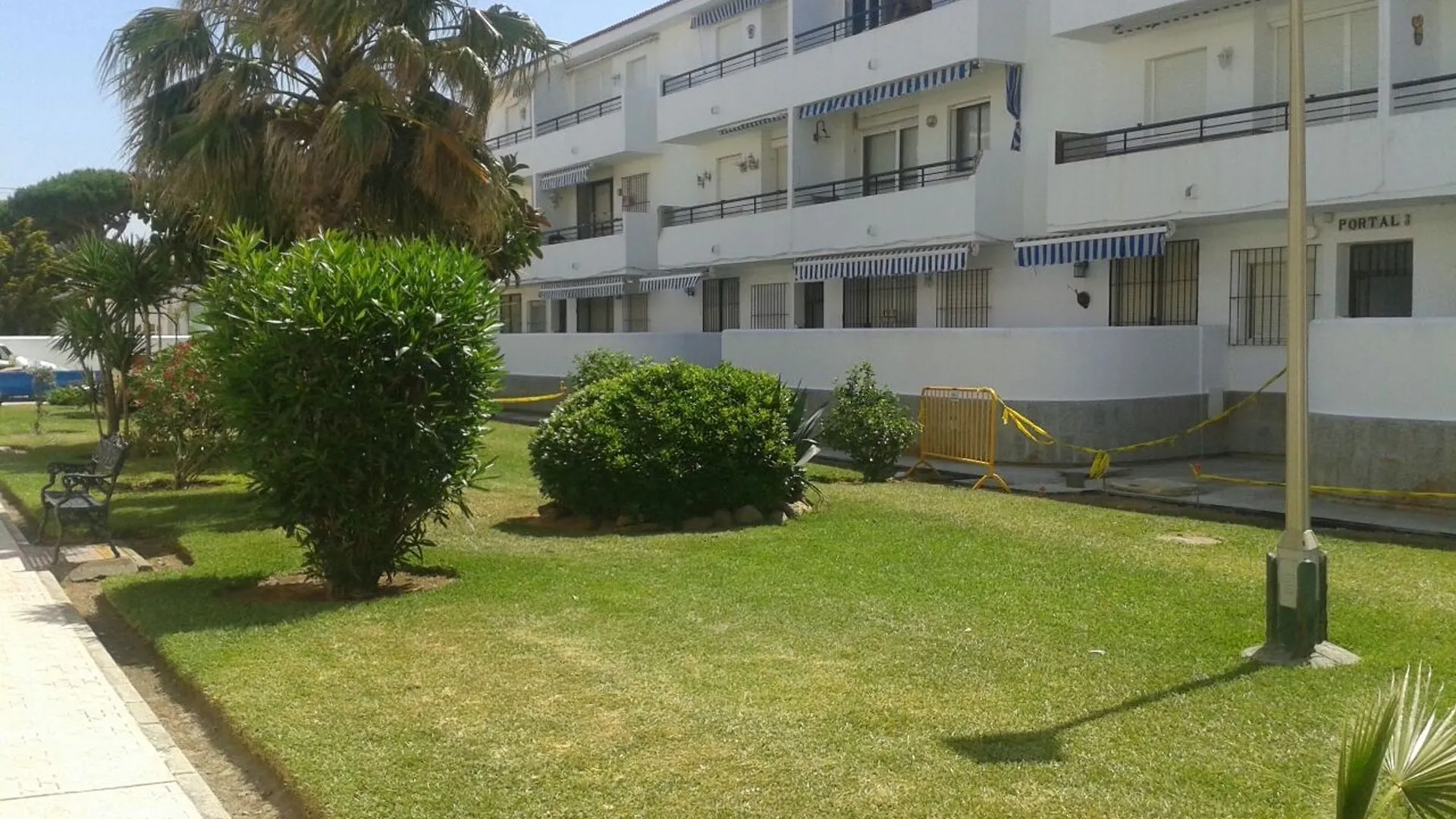 Apartment With 2 Bedrooms In Chiclana De La Frontera, With Wonderful S إسبانيا